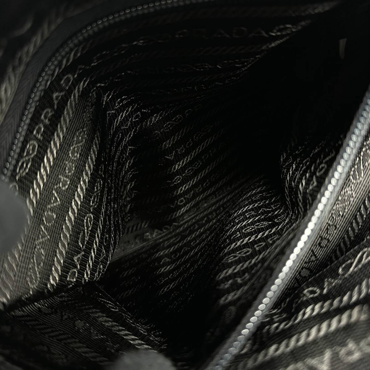 PRADA プラダ B7276 テスート ナイロントート トートバッグ 鞄 ブラック 黒 ファッション レディース_画像9