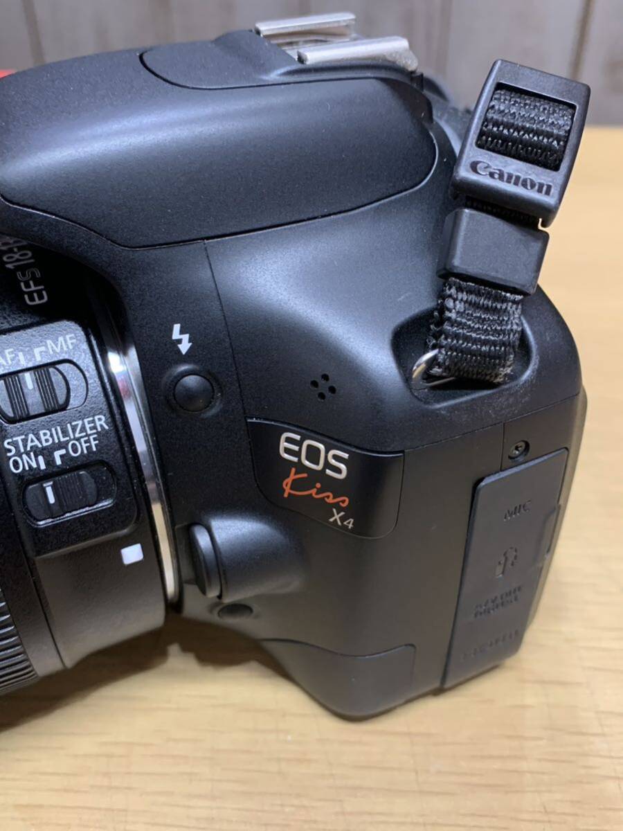 Canon EOS kiss X4 デジタル一眼レフカメラ キャノン 1412906303 CANON ZOOM LENS EF-S 18-135mm 1:3.5-5.6 IS φ67mm バッグ付 電源確認済の画像4