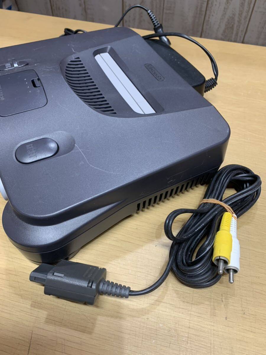 中古 NINTENDO 64 本体 NUS-001 JPN コントローラー アダプター 通電確認済 Nintendo 任天堂 ロクヨン の画像5