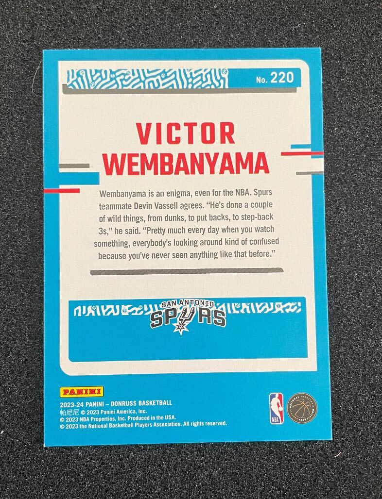 RC Victor Wembanyama ビクター・ウェンバンヤマ 2023-24 Panini Donruss Rated Rookie #220 ルーキーカードNBA カード の画像2