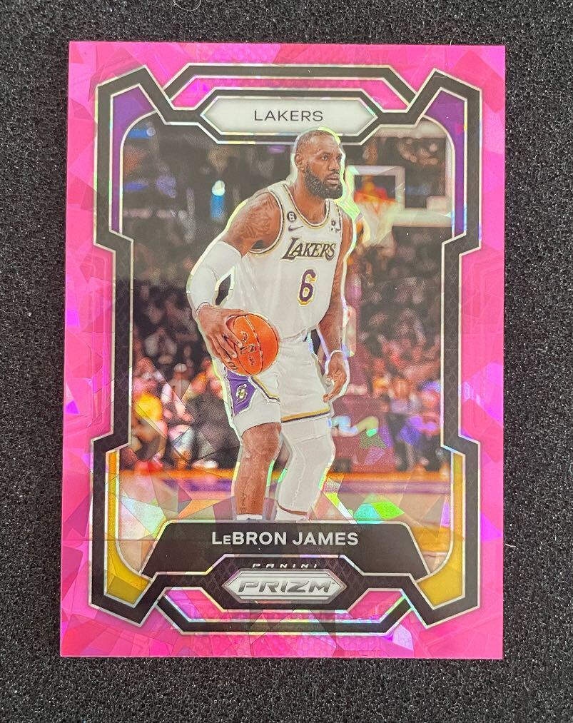 LeBron James レブロンジェームズ 2023-24 Panini Prizm Pink Cracked Ice Prizm #63 Los Angeles Lakers NBAカード の画像1