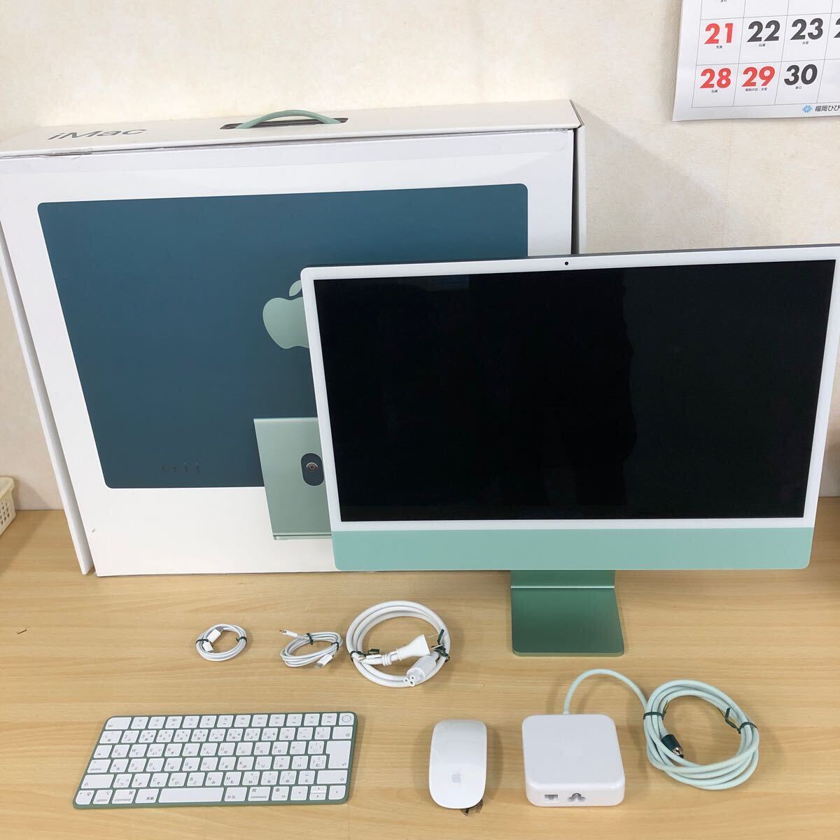 美品 Apple iMac 24インチ [2021年/SSD 512GB/メモリ 8GB/8コアCPU / 8コアGPU / Apple M1 チップ / グリーン] MGPJ3J/A