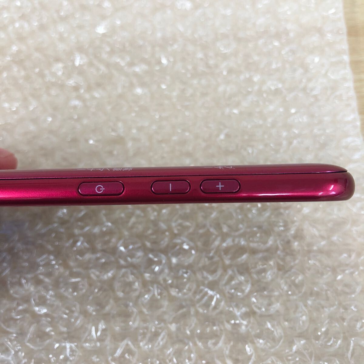 中古品 スマートフォン FCNT らくらくスマートフォン F-52B ドコモ判定:◯ スマホ・携帯電話の画像4