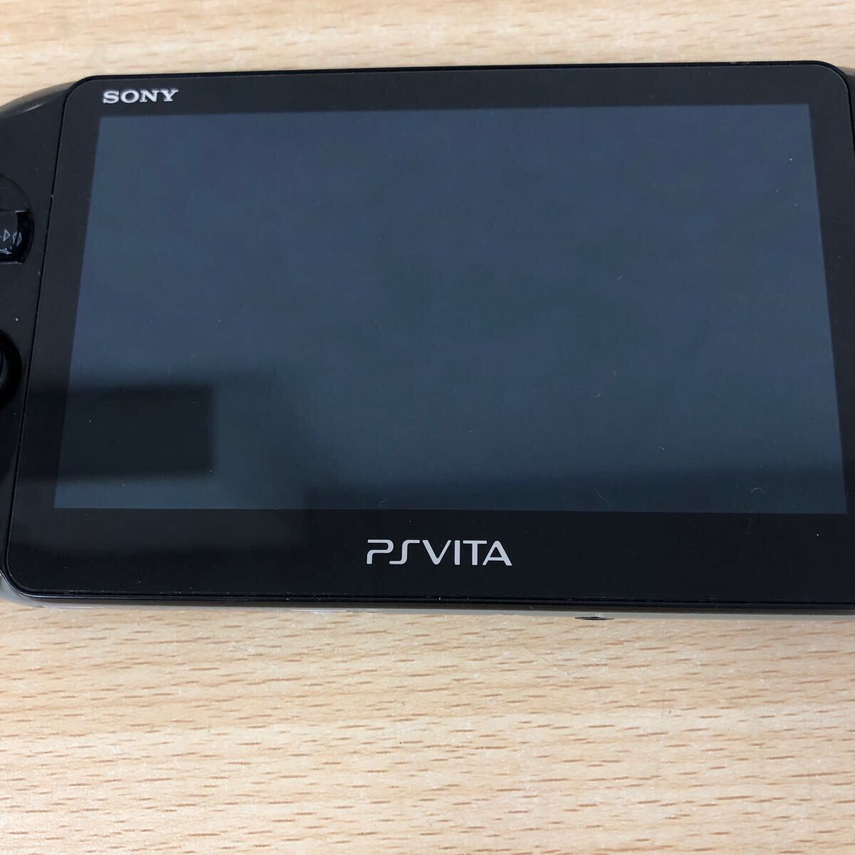 中古品 ソニー SONY PlayStation VITA Khaki/Black PCH-2000ZA16 Wi-Fiモデル プレイステーション 本体のみ・ゲーム機の画像3