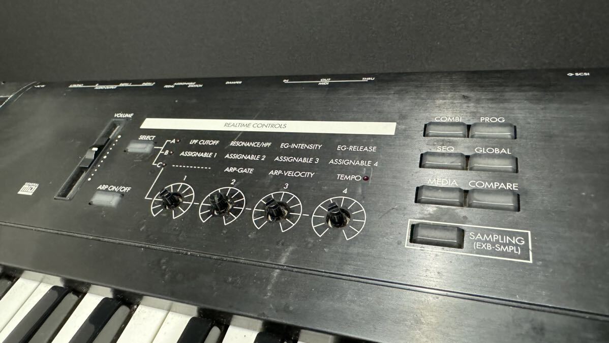 KORG synthesizer TR76 Junk 
