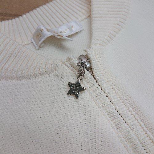 * agnes b. Agnes B slim line high class knitted sweater stylish long sleeve Parker size TU eggshell white lady's E