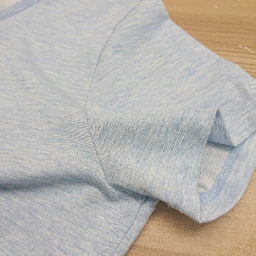 ◇ PUMAプーマ スポーティアウトドア 薄手生地速乾性 かわいい 半袖 Tシャツ 表記なし ブルー レディース E_画像3