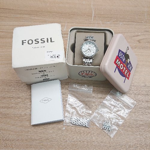 ◇ ◎ FOSSIL フォッシル ES4712 防水性 5気圧 電池種類:SR621SW 動作未確認 腕時計 シルバー レディース E_画像1