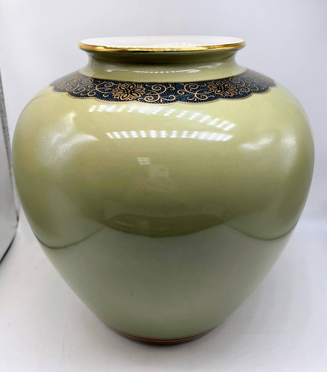 蘇さ(KuY1159)　花瓶　九谷焼　フラワーベース　壺　花器　金彩　陶器　インテリア　木箱付き　100サイズ_画像3