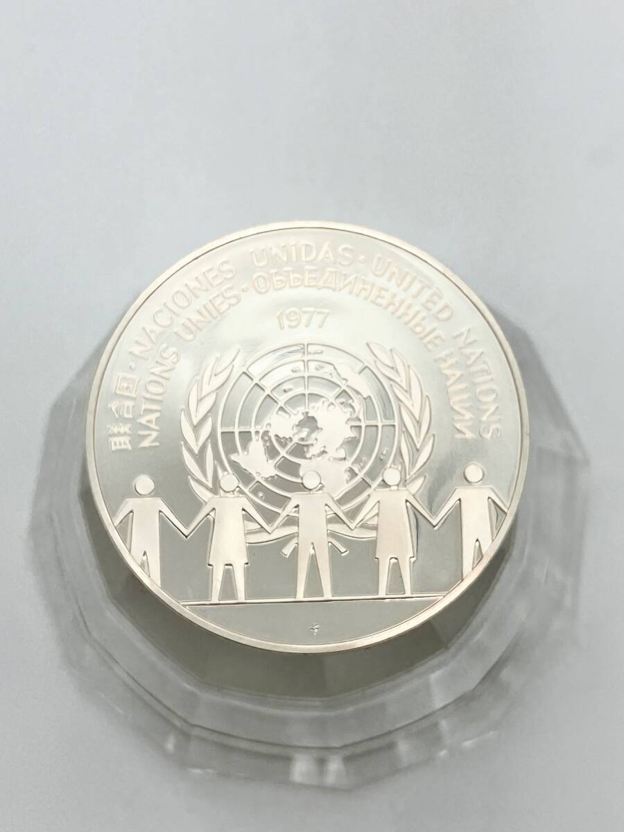 ミさ［KAY202］国連平和メダル 1977年 UNITED NATIONS コイン STERLING SILVER スターリングシルバー コレクション品 コンパクトサイズの画像1