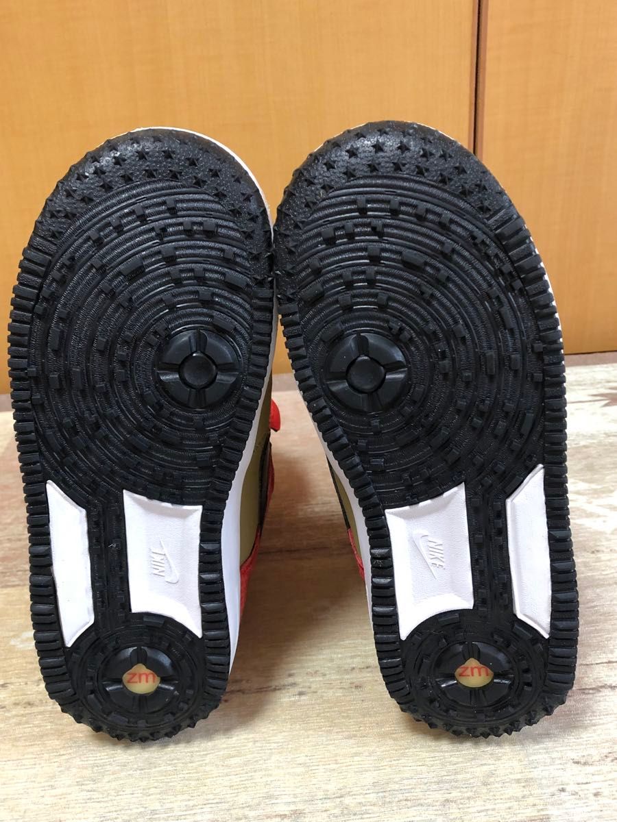 ナイキNIKE SBスノーボードブーツZOOM FORCE 1 レア 美品状態 ナイキNIKE SBスノーボードブーツZOOM FORCE 1 レア 美品状態