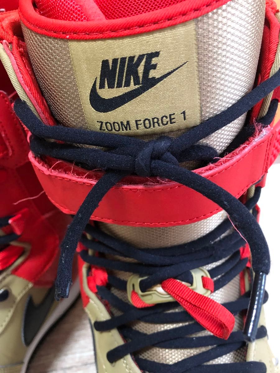 ナイキNIKE SBスノーボードブーツZOOM FORCE 1 レア 美品状態 ナイキNIKE SBスノーボードブーツZOOM FORCE 1 レア 美品状態