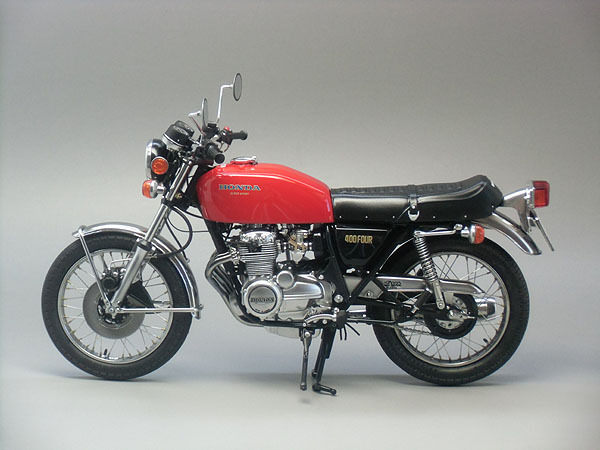 ★ アオシマ 1/12 ホンダ CB400FOUR CB400F ヨンフォア ３９８cc(ライトルビーレッド) スポーク張替え済み!!の画像5