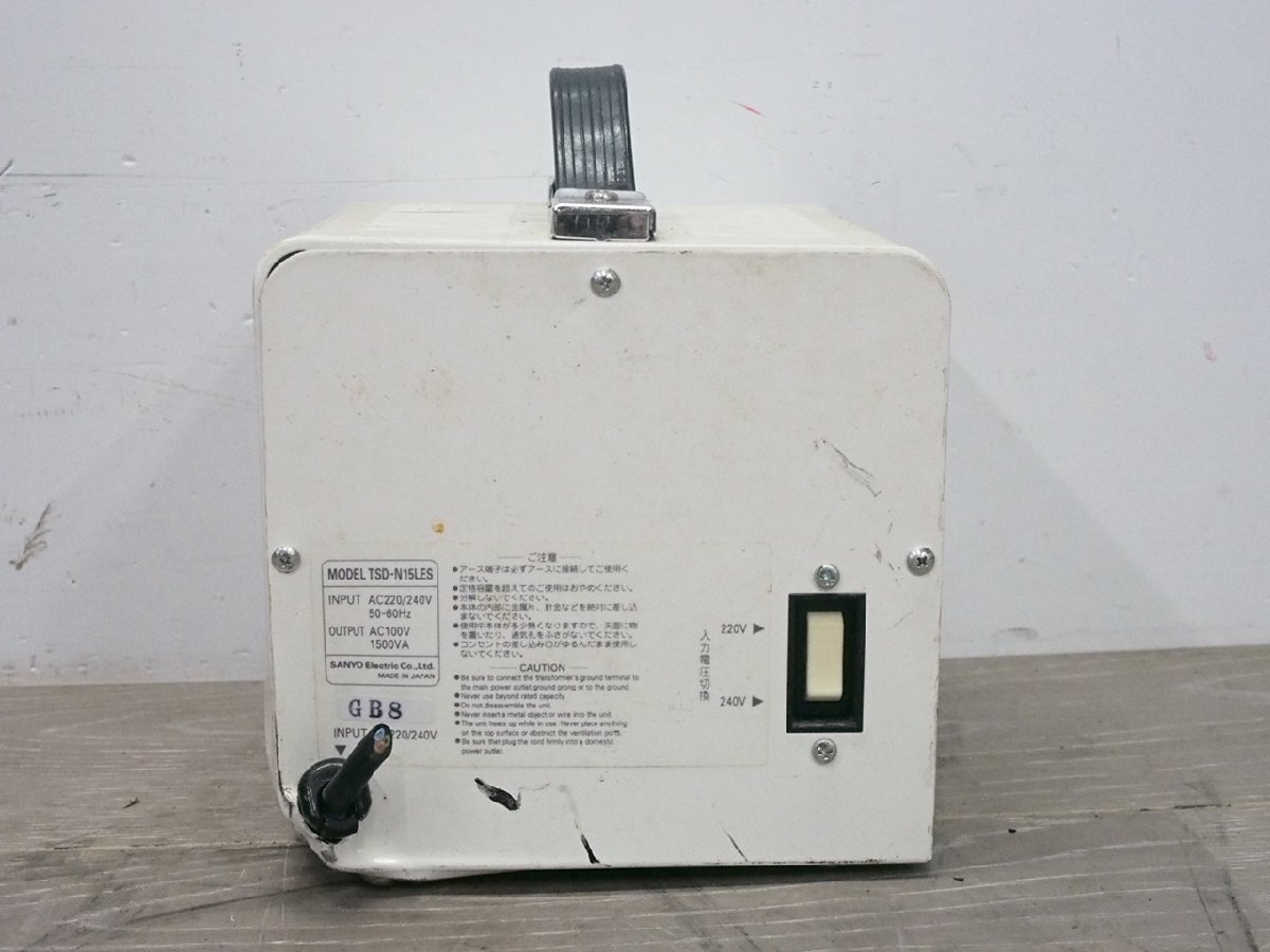 ☆【2R0320-10】 SANYO 降圧専用変圧器 ステップダウントランス TSD-N15LES 現状品の画像4