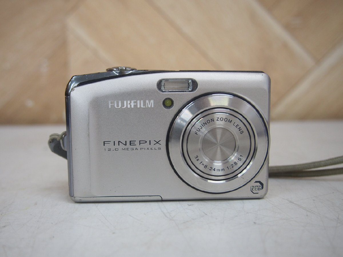 ☆【2R0417-19】 FUJIFILM 富士フィルム コンパクトデジタルカメラ F50fd FINEPIX 12.0MEGA PIXELS f=8-24mm 1:2.8-5.1 ジャンクの画像2