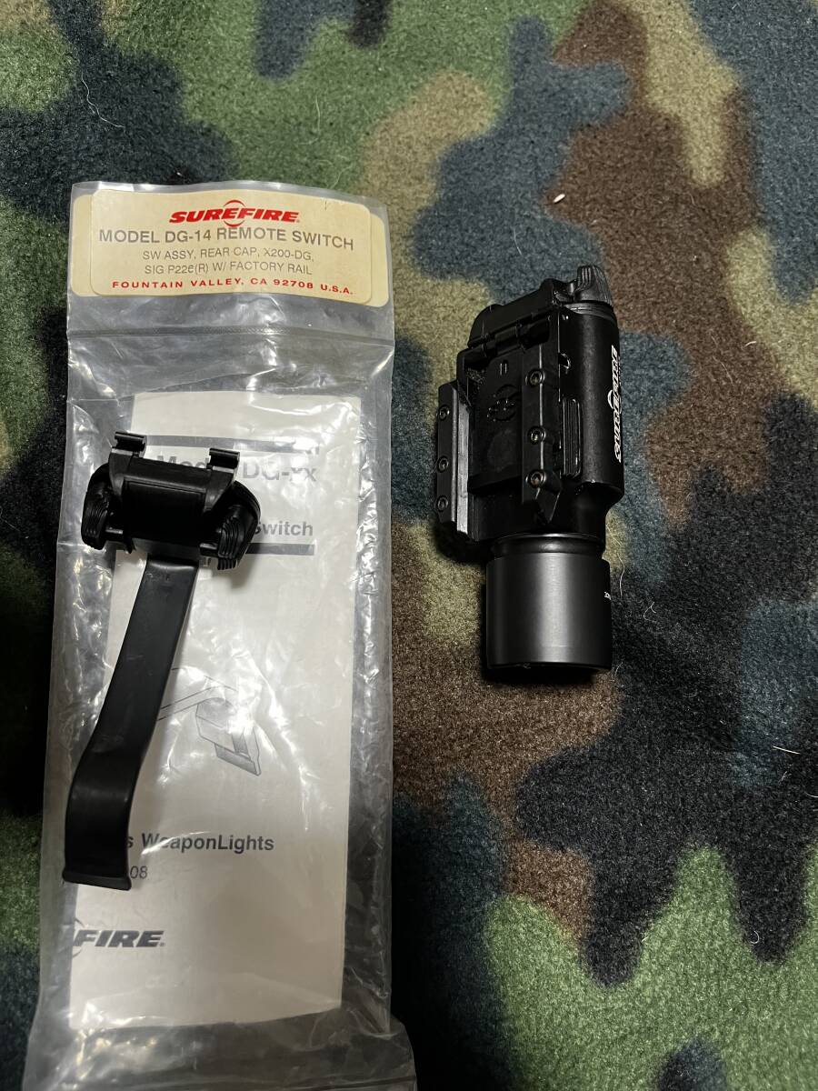 実物 surefire x300 シュアファイヤ ウェポンライト DGスイッチ SIG226 Ｇ19 絶版 seals devgru lbt crye の画像9