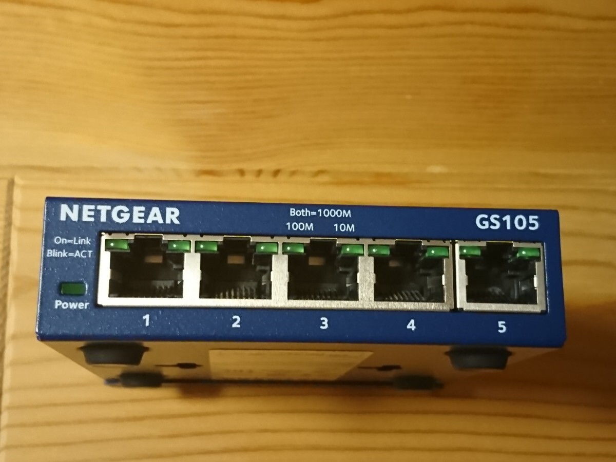 ネットギア NETGEAR スイッチングハブ 5ポート 1G 金属筐体 静音ファンレス GS105-500JPS 美品の画像2