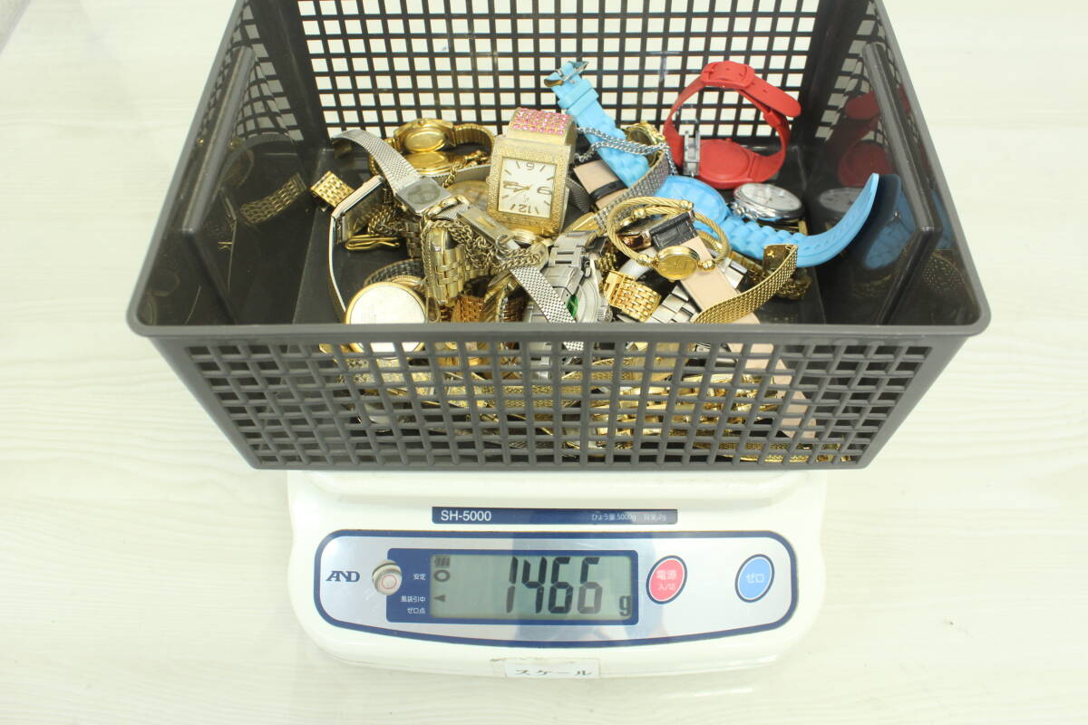 1000円～売り切り!! 腕時計 デジタル アナログ 約10kg (10766g) 大量 まとめ 動作未確認 5J592の画像3