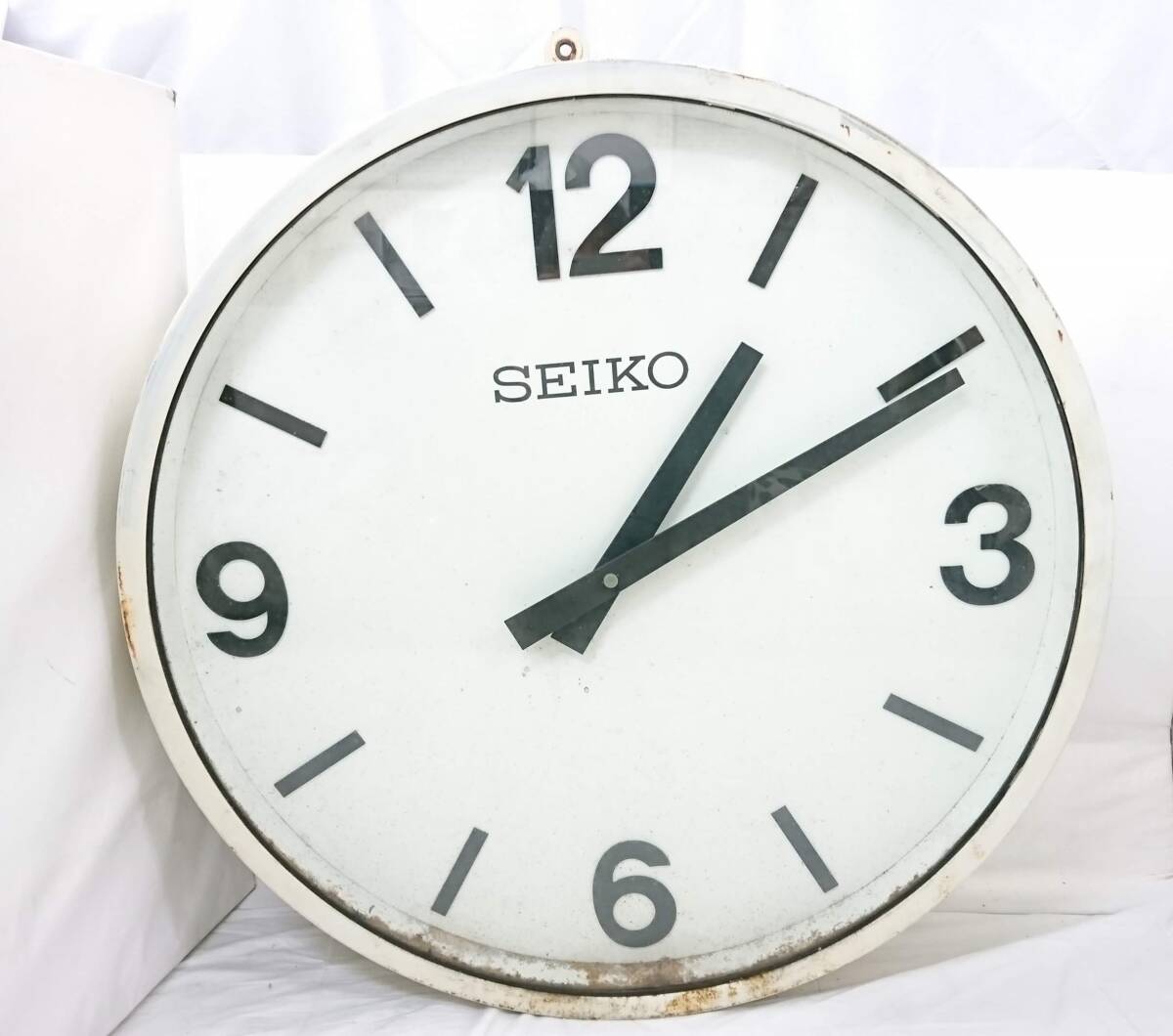 【ジャンク品】SEIKO セイコー 屋外用特大時計/約101×101×22cm/重量約46kg/学校の時計/大型時計/掛時計/壁掛け/F-05AK041001の画像1