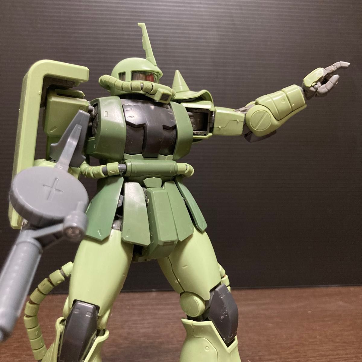 joガンプラ完成品ジャンク 機動戦士ガンダム MG 1/100  量産型ザク Ver.2.0（指揮官機仕様）バンダイ プラモデル