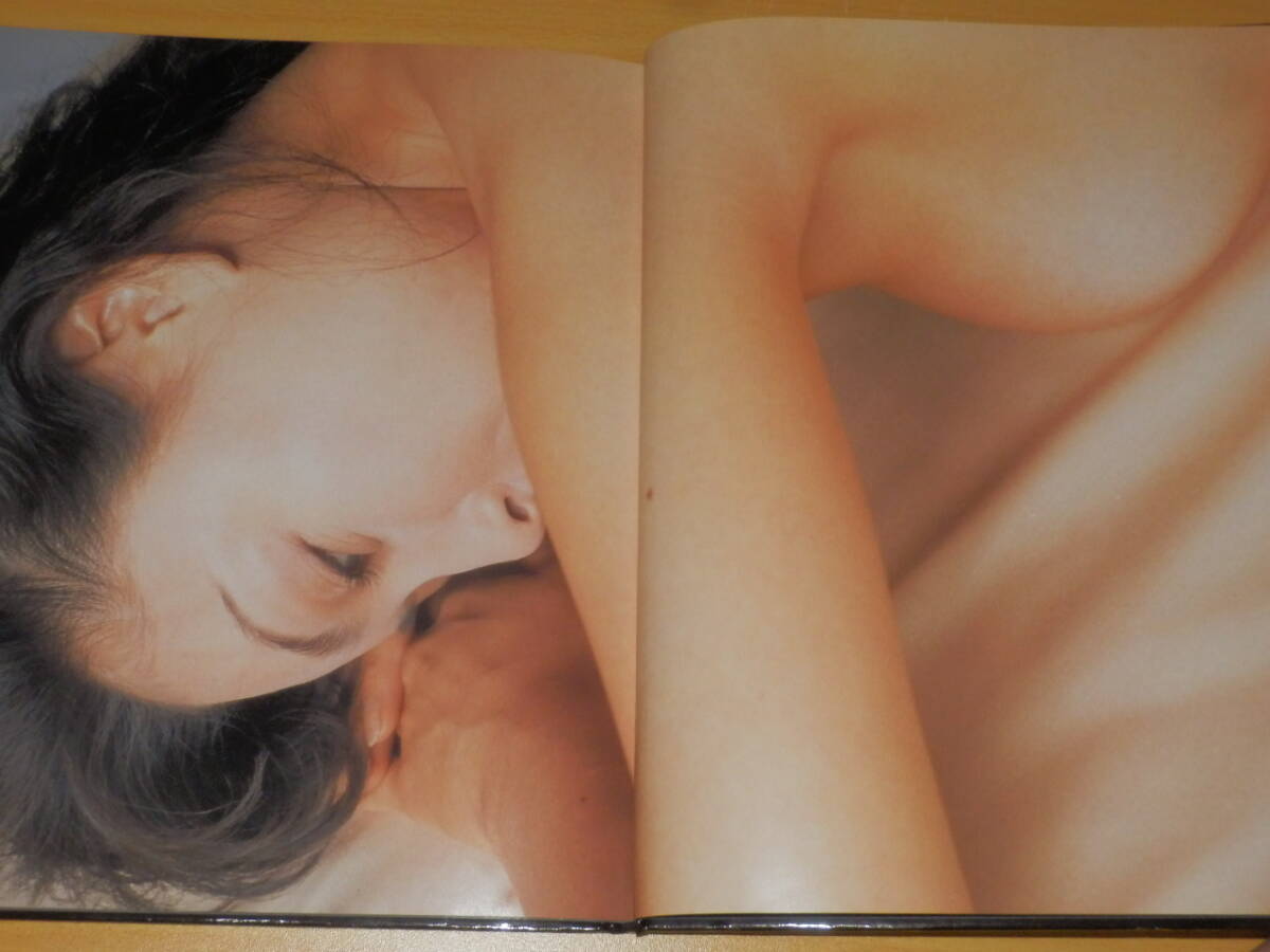 写真集 柏原芳恵 SESSION 32歳セミヌード 1998年帯付 定価3850円 大型の画像2