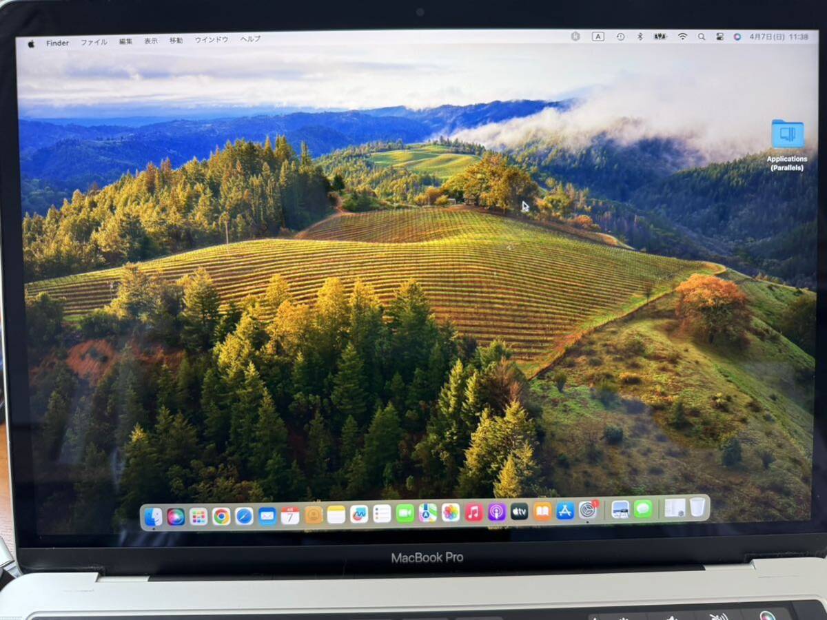 MacBook Pro 2018 A1989 メモリ16GB まあまあ美品 おまけ多数 少々不具合もの画像2
