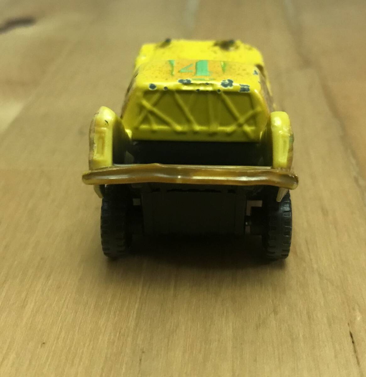 カーズ マテル ミニカー TACO 4番 タコ クレイジーエイト 泥んこ カーズ マテル ミニカー TACO 4番 タコ クレイジーエイト 泥んこ