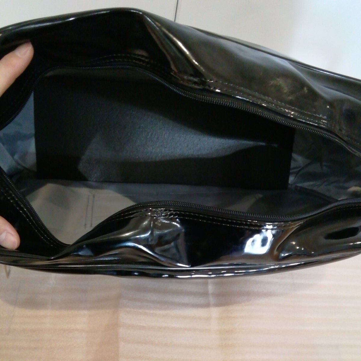adidas エナメル ショルダーバッグ スポーツバッグ 肩掛け 大容量の画像8