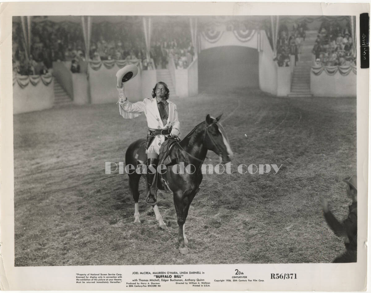 1944年公開 「西部の王者」 バッファロー・ビル・コディ - ジョエル・マクリー 大きなサイズ写真　ロビーカード_画像1