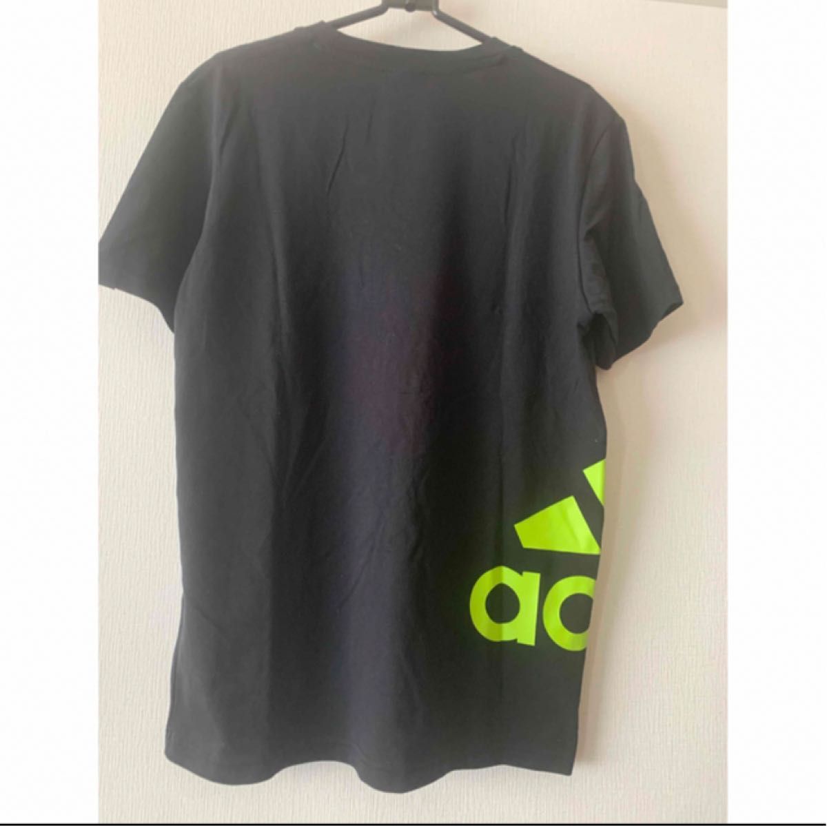 未使用品　adidas Tシャツ ブラック&イエロー　Mサイズ 送料込み！　レアモデル！