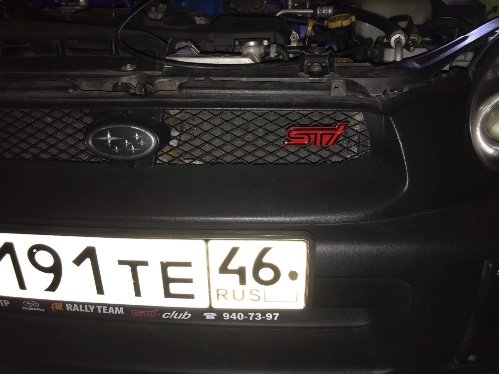 [ включая доставку ]STI 3D эмблема (F решётка для ) красный | черный длина 3.6cm× ширина 9.3cm металлический Subaru 