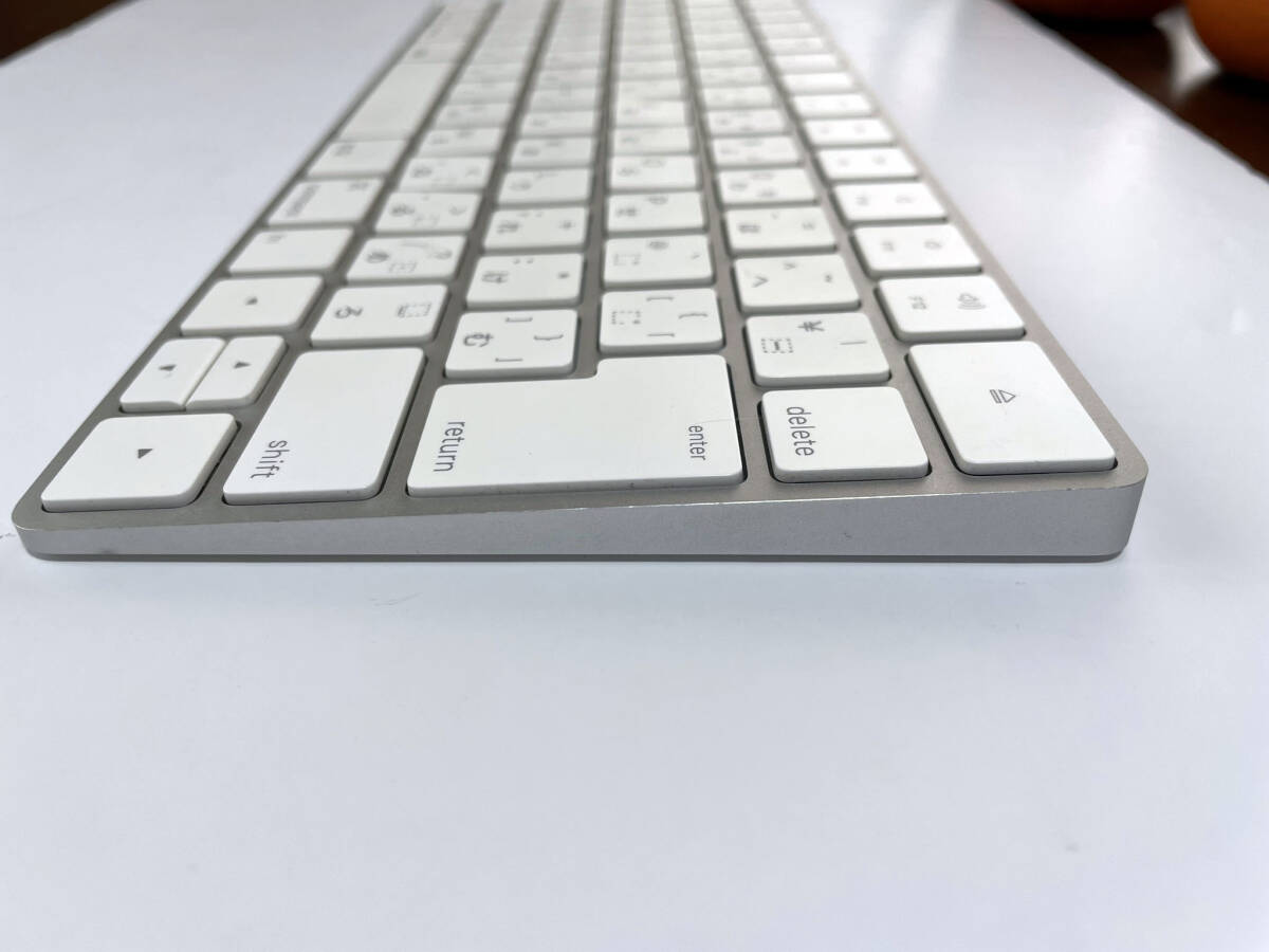 ☆ Apple純正 マジックキーボード（Magic Keyboard）A1633 充電式 ジャンク ☆の画像6