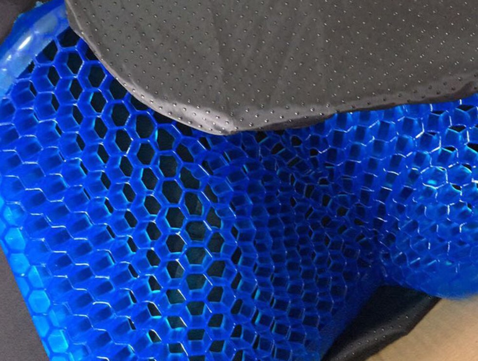 ゲルクッション 座布団 ブルー 低反発 無重力 ハニカム構造 通気性 椅子用 車用シート 骨盤 腰痛 健康 姿勢矯正 テレワーク 痔対策 カバーの画像6