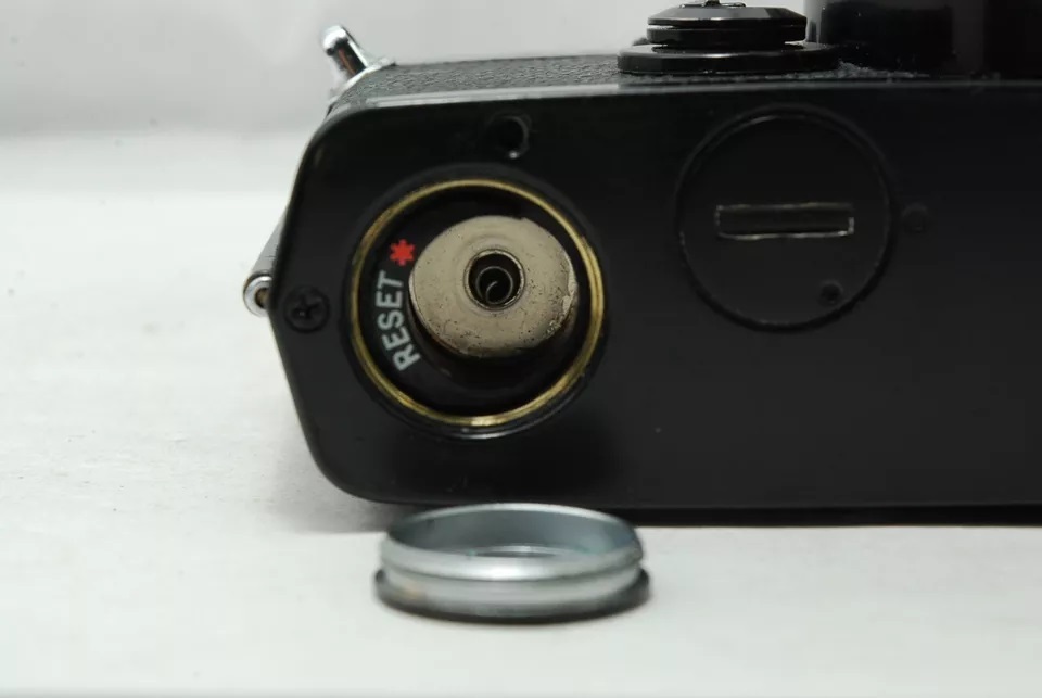 Olympus OM-2 35mm SLR Film Camera Body Only SN735035の画像7