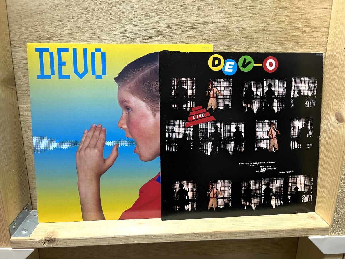 DEVO [ SHOUT ]極美品と[ LIVE ]２枚セット/MINI 3548/P-13030の画像1