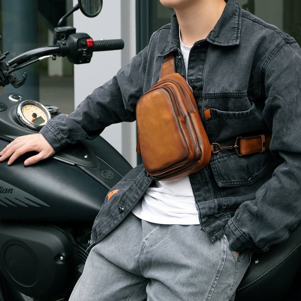  beautiful goods * leather body bag men's original leather one shoulder bag cow leather diagonal .. Brown iPad mini correspondence casual bicycle bag 