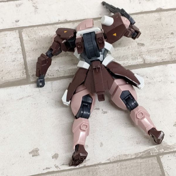 MP43 プラモデル HG 百錬 鉄血のオルフェンズ 1/144 ガンダム_画像7