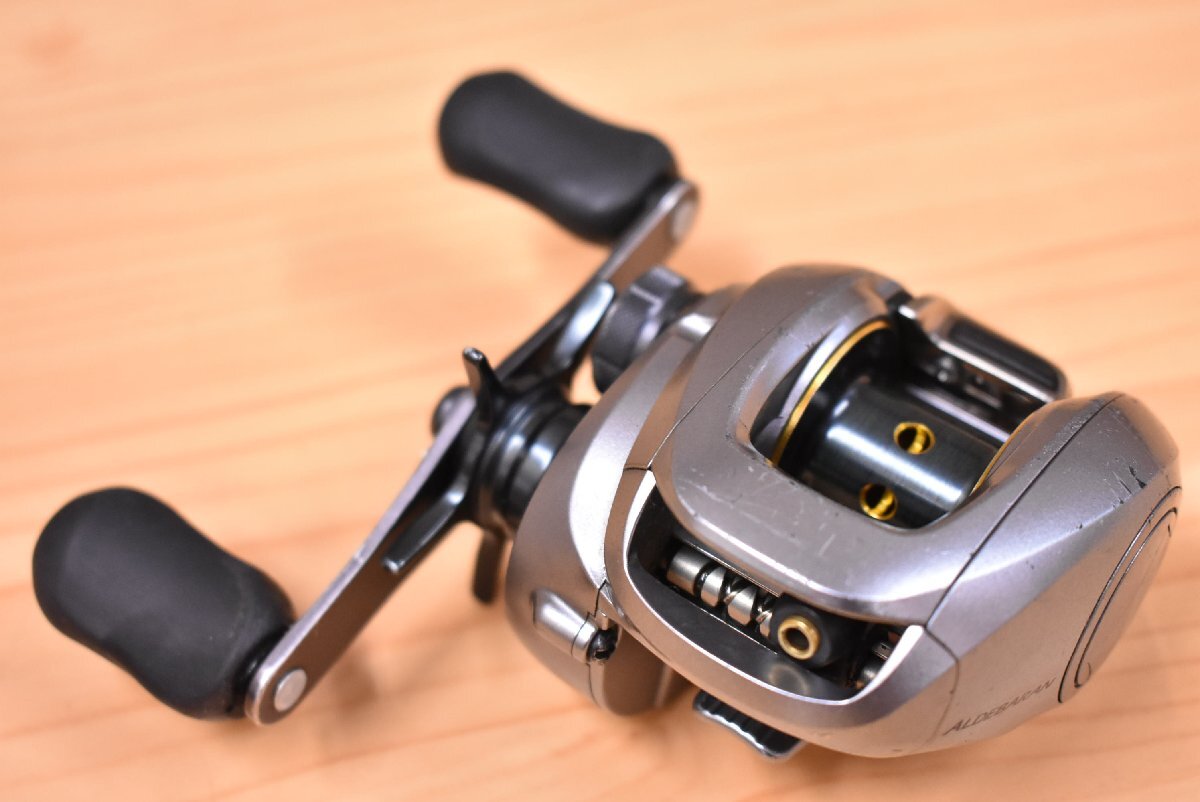 【1スタ☆人気モデル】シマノ 09 アルデバラン Mg7 右 SHIMANO ALDEBARAN ベイトリール バスリール バス釣り 等に（KKR_O1）の画像2