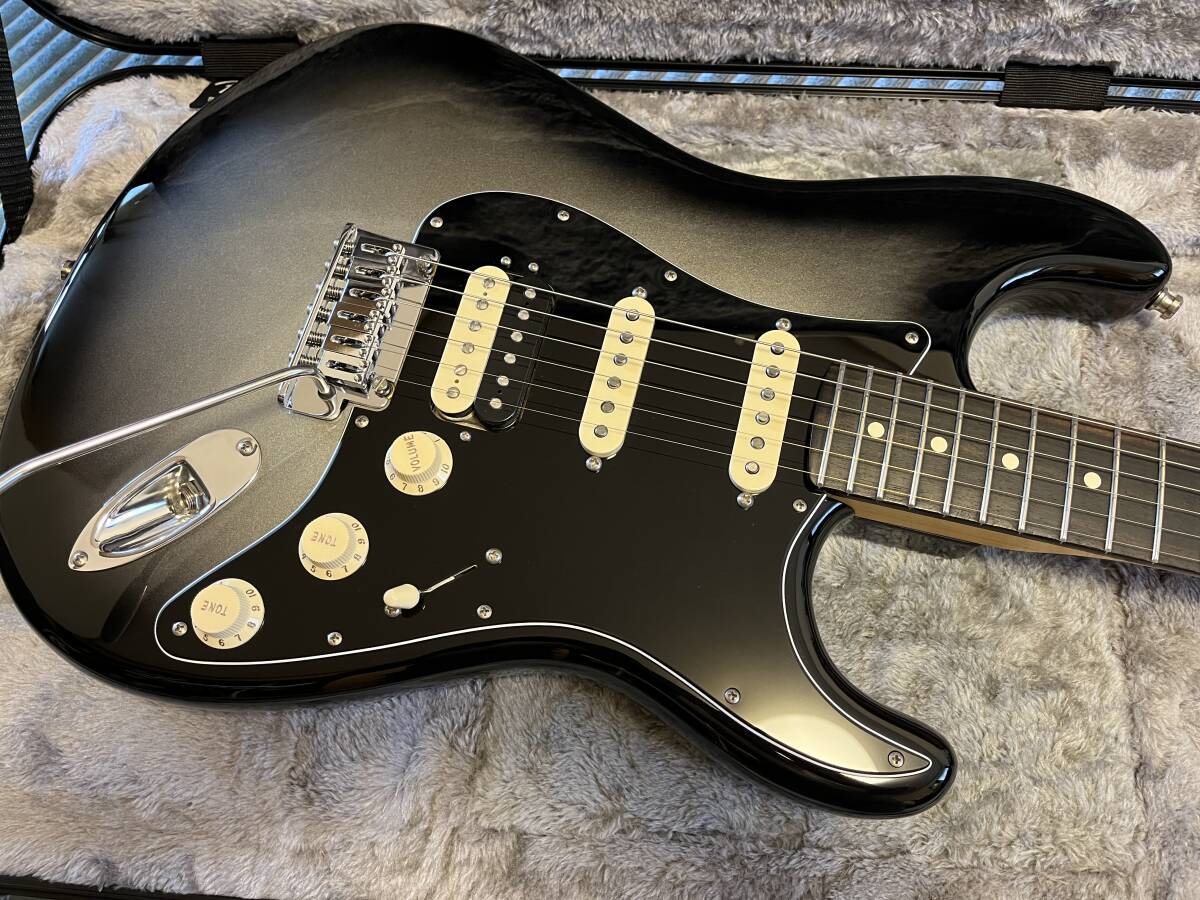 レア Fender American Professional Stratocaster Limited Edition Silverburst HSS 美品の画像5