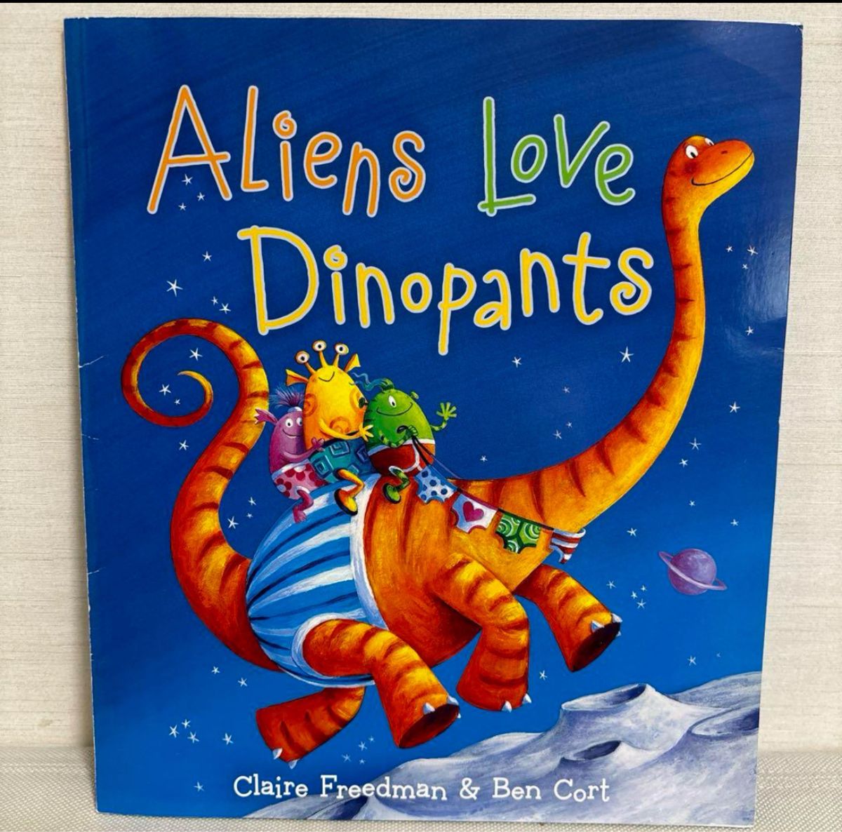 Aliens Love Dinopants パンツがだいすき 英語　絵本　洋書