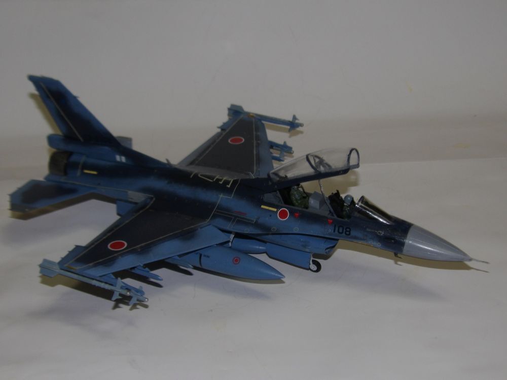 1/48 航空自衛隊 三菱Ｆ−２B 複座支援戦闘機 完成品_画像1