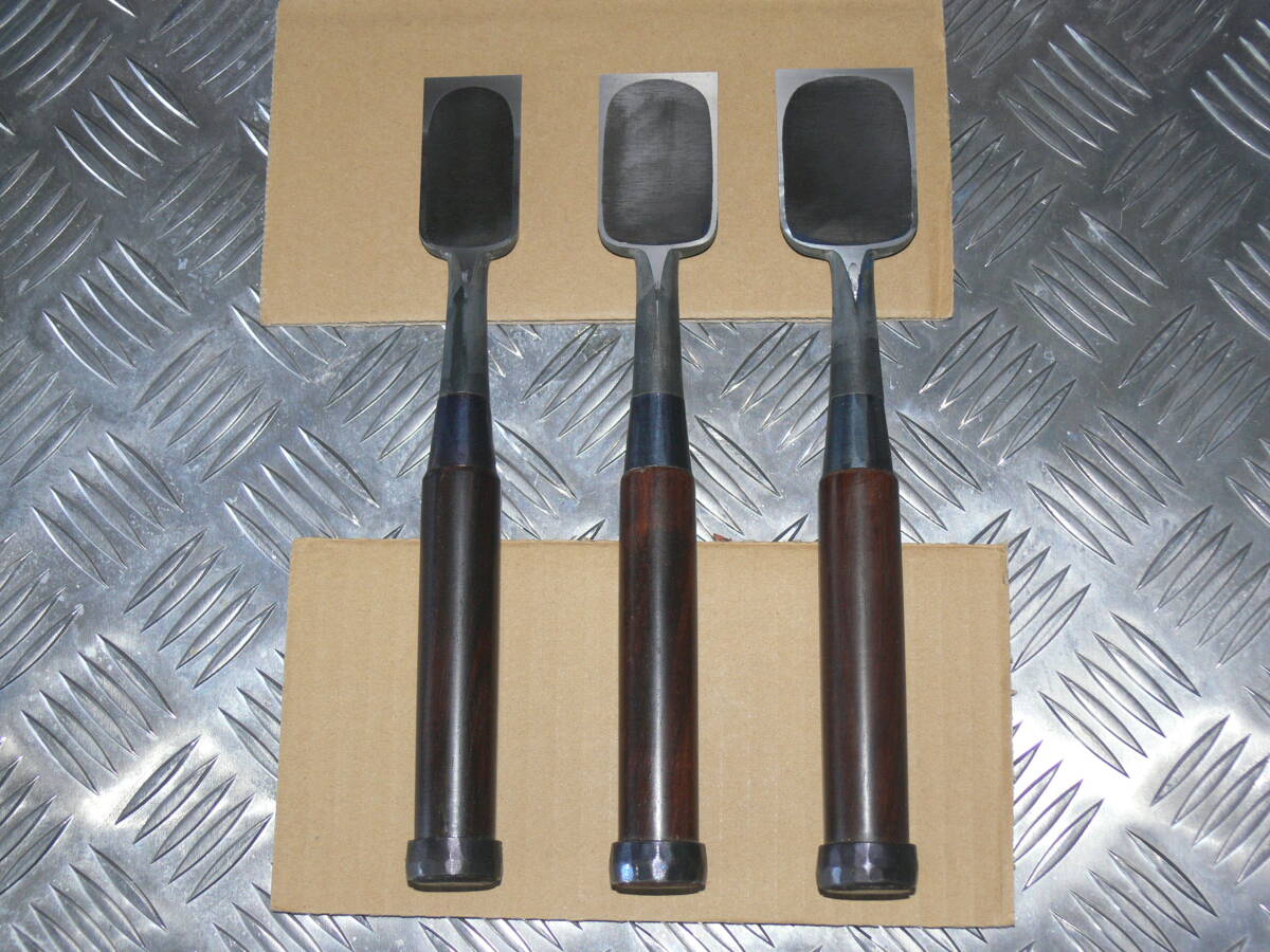 37000円 越後三条 鑿鍛冶 渡辺清栄 清久 作 1寸 1寸2分 1寸4分 37000円 越後三条 鑿鍛冶 渡辺清栄 清久 作 1寸 1寸2分 1寸4分