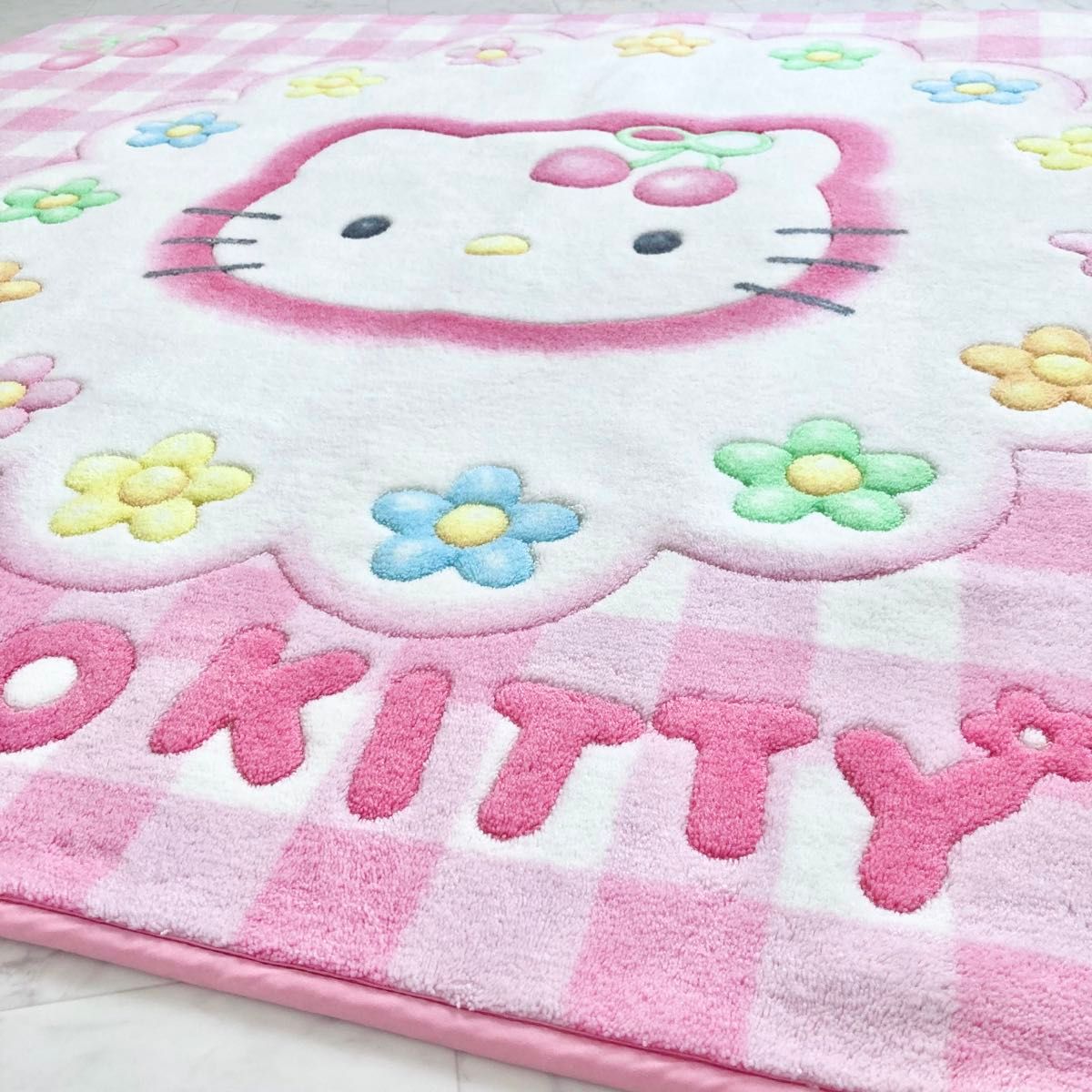 希少！新品/未使用 ラグ カーペット レトロ ハローキティ カービング絨毯 サンリオ HELLO KITTY チェリー さくらんぼ