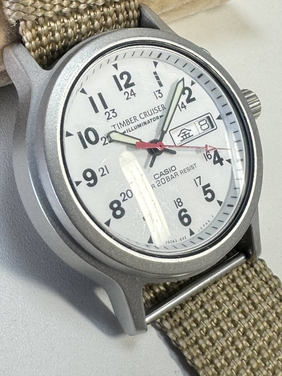 Ｌ353 稀少・レア 腕時計 CASIO/カシオ TIMBER CRUISER/ティンバー クルーザー TIC-2 イルミネーター クォーツ デイデイト 3針の画像3