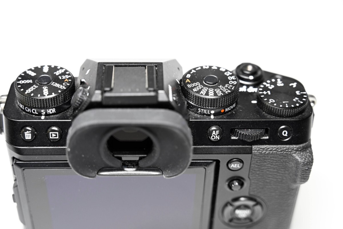 Fujifilm X-T5 black あまり使用してません smallrigグリップや予備バッテリー付きの画像3