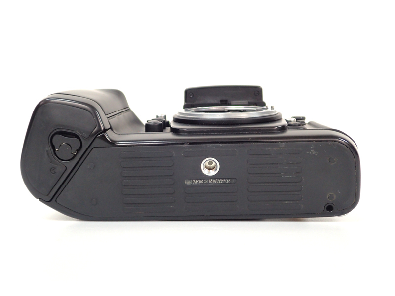 565【売切り】Nikon ニコン F4 フィルム一眼レフカメラ マイクロレンズ付き AF MICRO NIKKOR 60mm F2.8Dの画像5