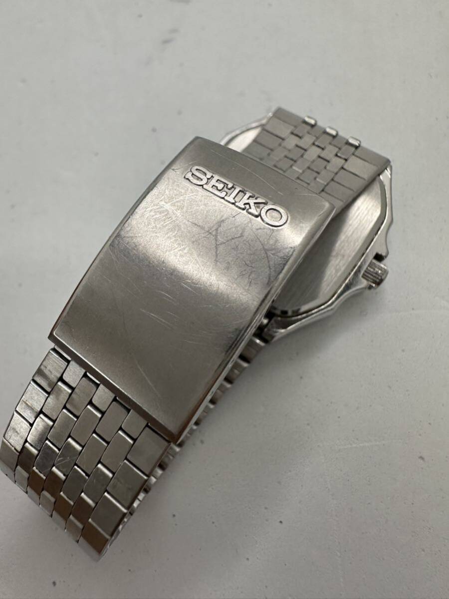【SEIKO 】クォーツ 腕時計 7433-5010 中古品 不動 ジャンク わけありの画像4