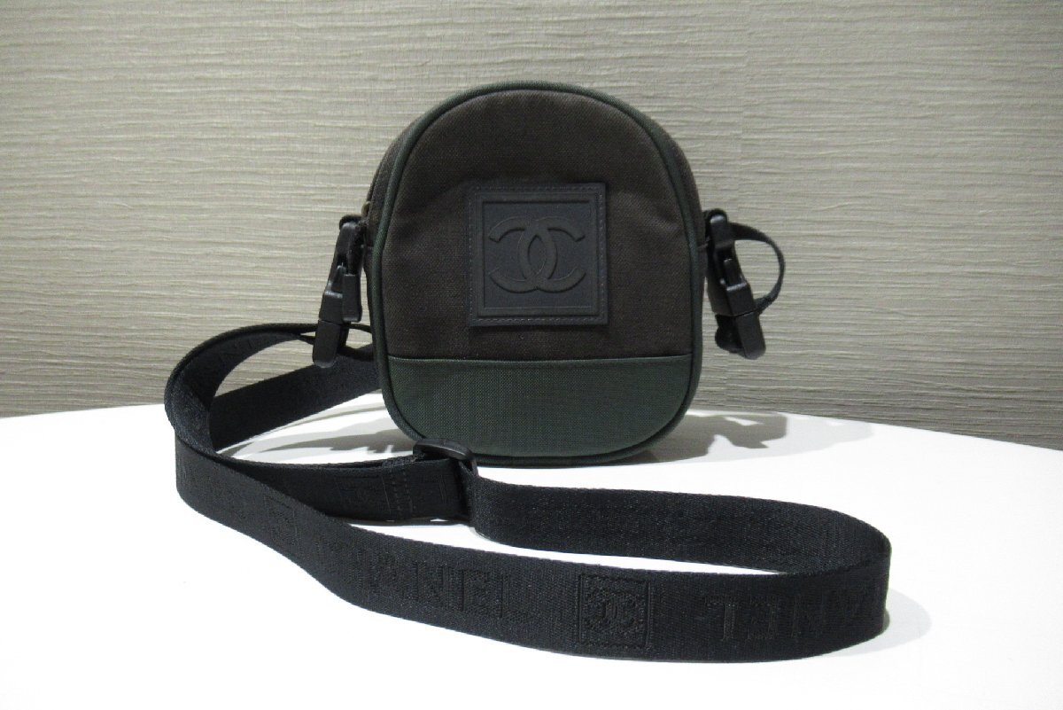 シャネル CHANEL スポーツライン A23300 ショルダーバッグ ブラック×グリーン バッグ 中古 ランクB BRB・バッグ・財布_画像1