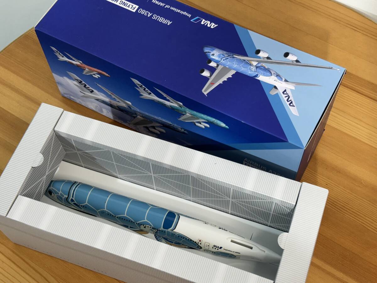 【保管品】ANA HAWAii 1:200 AIRBUS A380 FLYING HONU エアバス モデルプレーン 飛行機模型 プラモデルの画像7