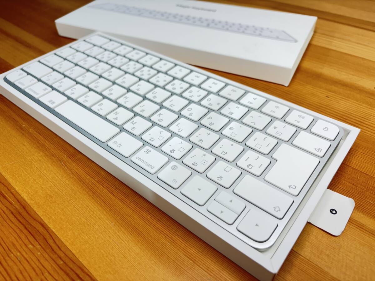 【極美品】アップル Apple Magic Keyboard マジックキーボード MK2A3J/A A2450の画像2